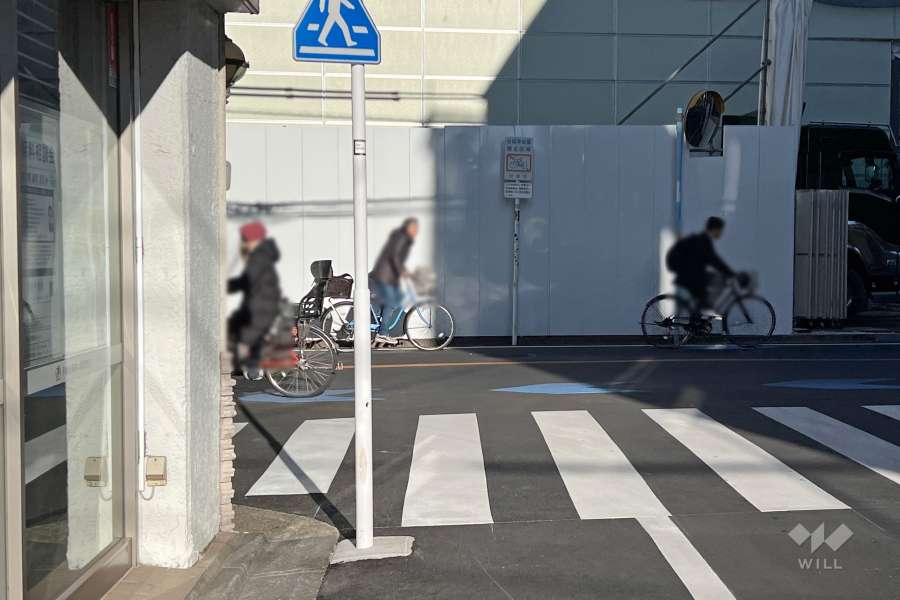 敷地北東側の前面道路