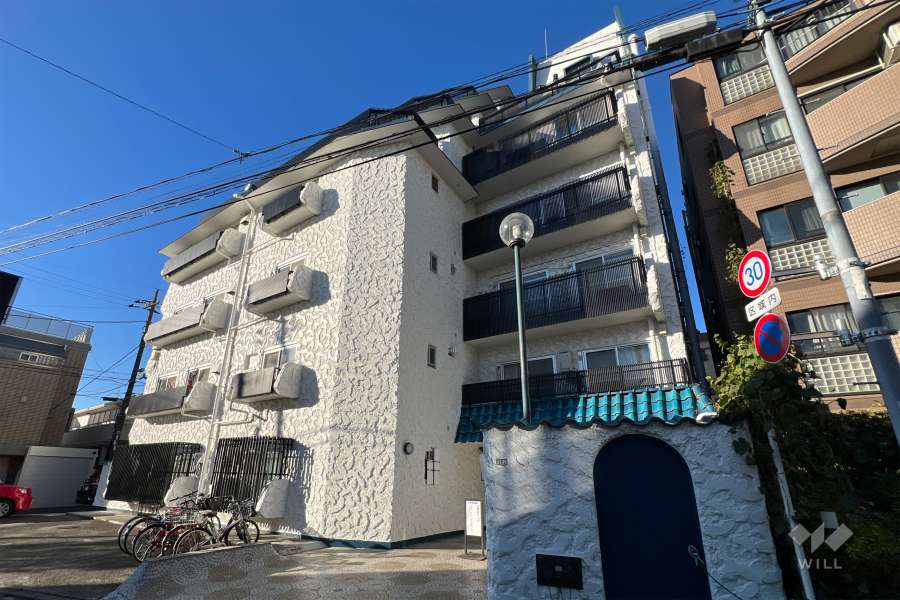 秀和東荻窪レジデンスの外観（北東側から）