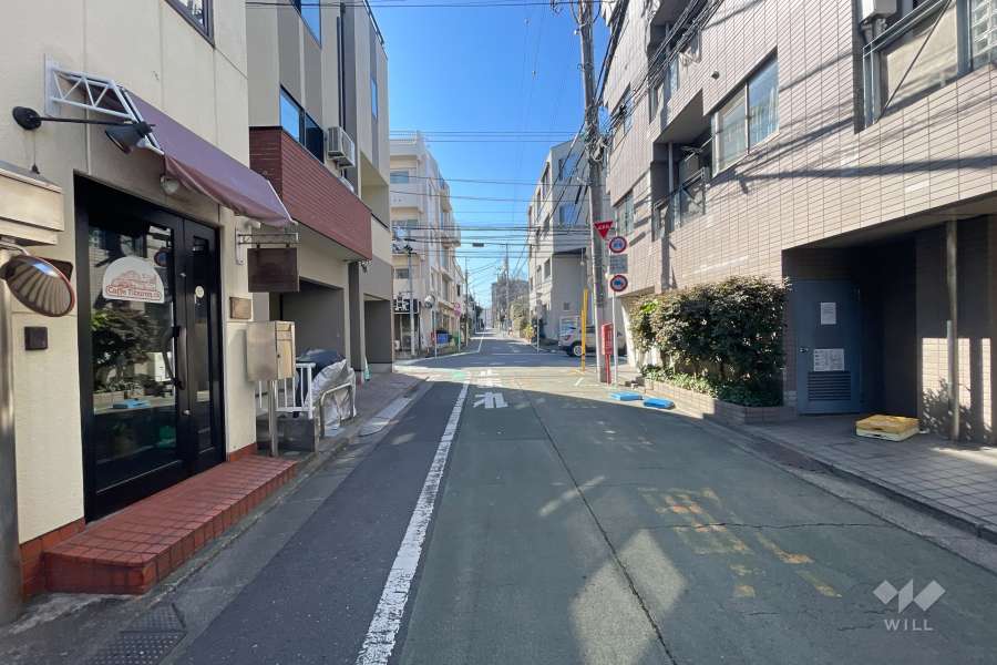 敷地南側の前面道路　