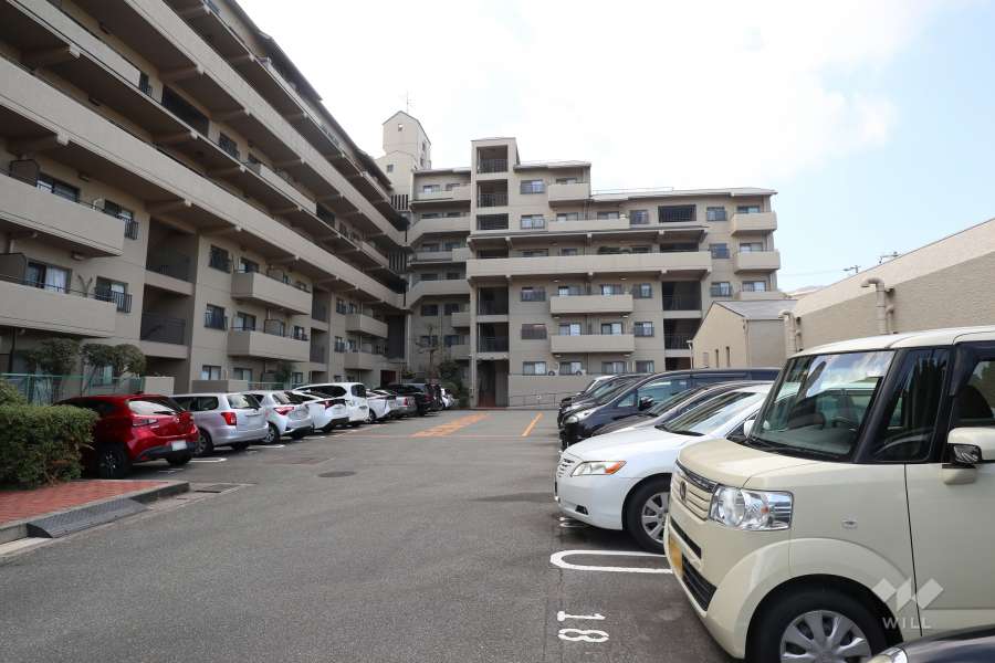 敷地内駐車場（屋外平面式）