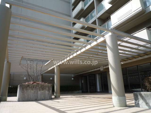 エントランス前の広場