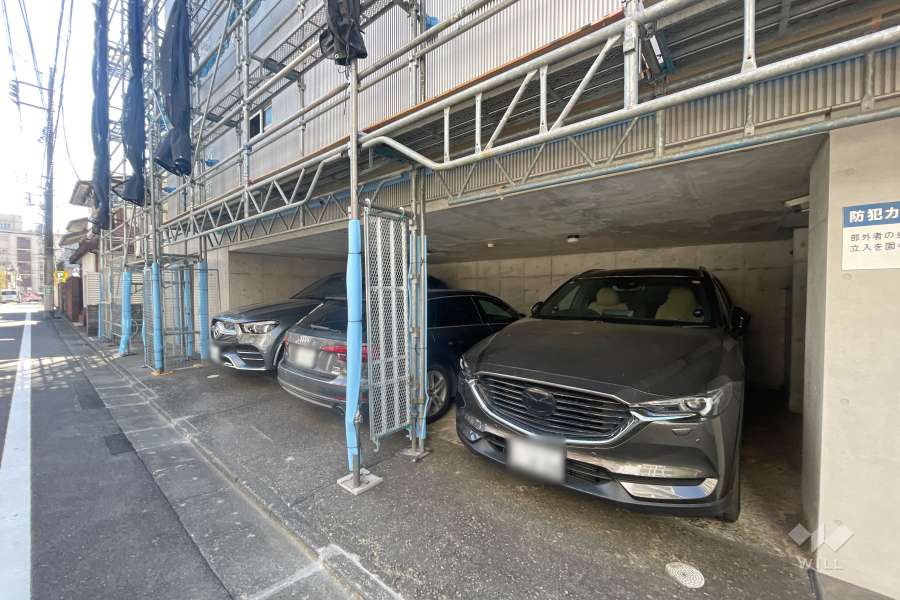 敷地内駐車場（屋内平面式）