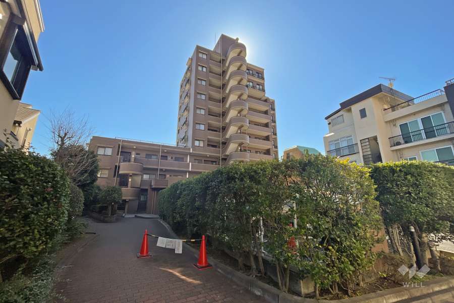 ファミール荻窪の外観（北東側から）