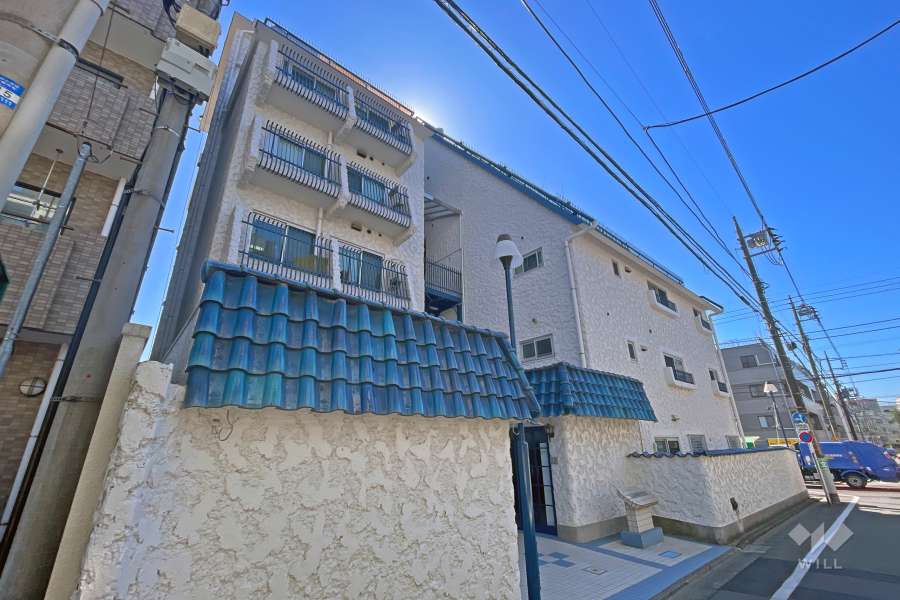 秀和南荻窪レジデンスの外観（北西側から）