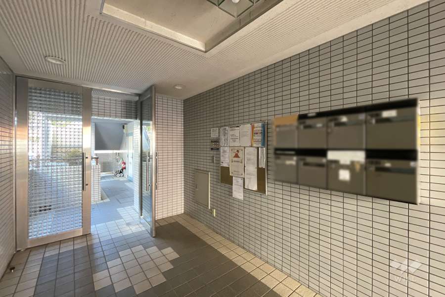 エントランスホール