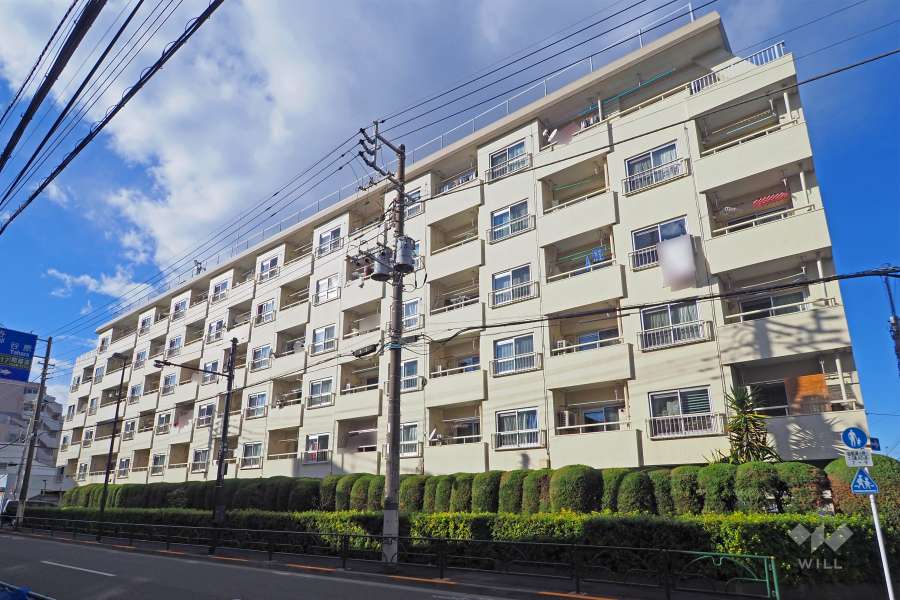 丸増井荻マンションの外観（南東側から）