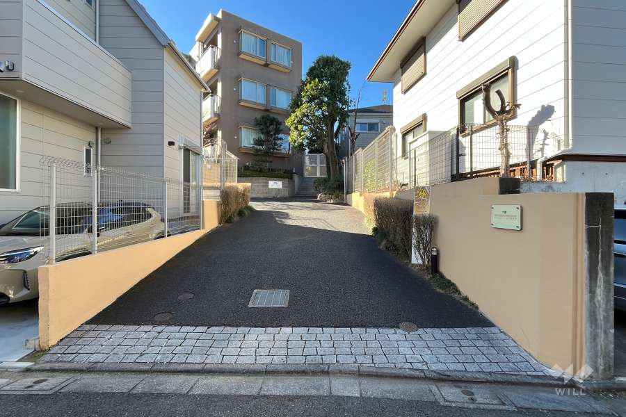 駐車場の出入り口