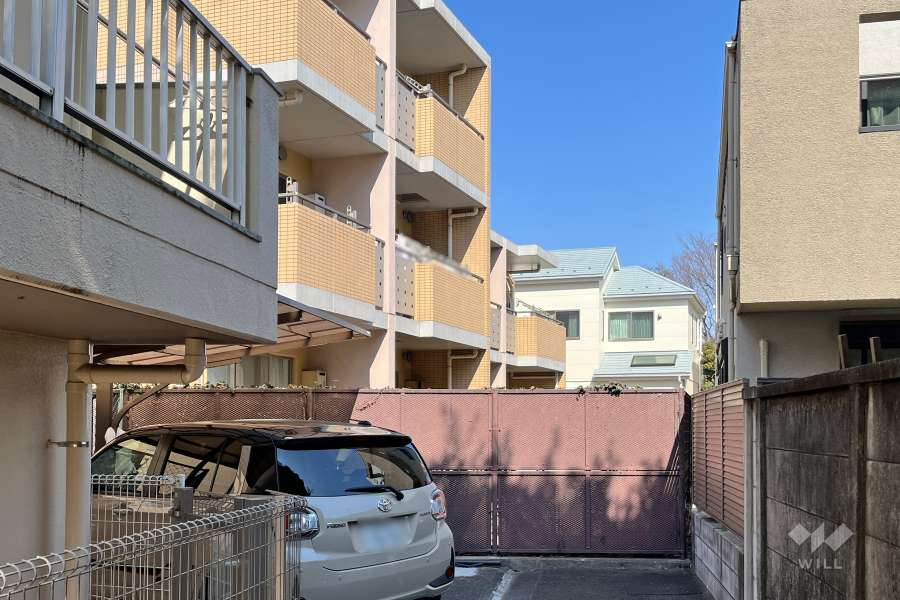 セボン久我山セデュールの外観（南側から）　