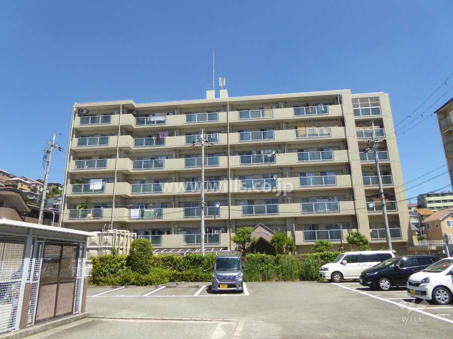 コンドミニアム丸の内の外観（南側から）