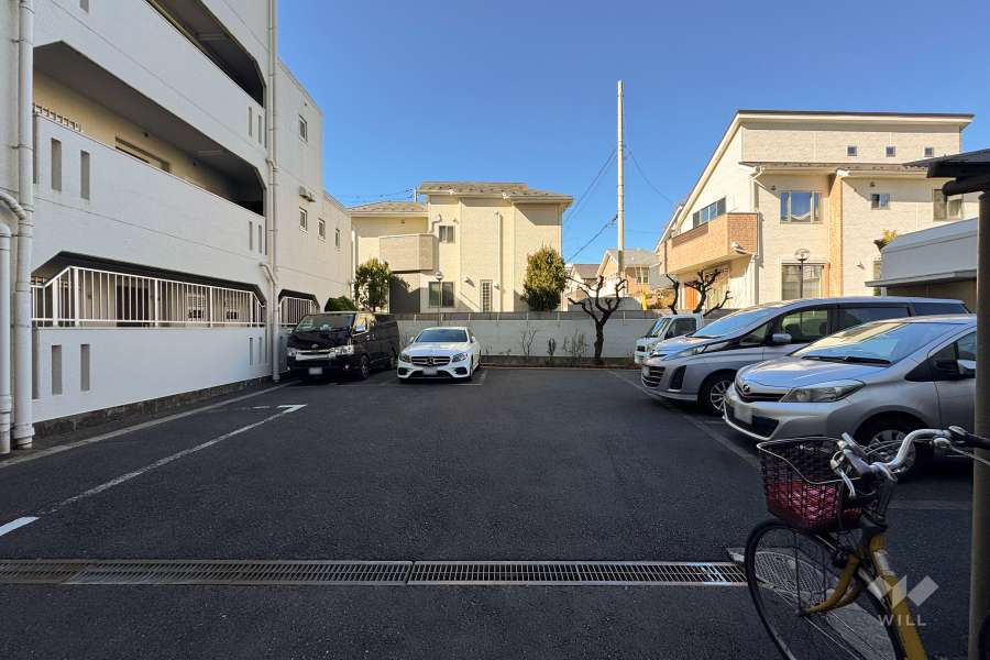 敷地内駐車場（屋外平面式）