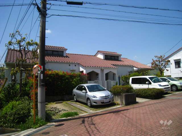 移瀬ガーデン弐番街の外観　（Ｅ-11、12棟北東側から）