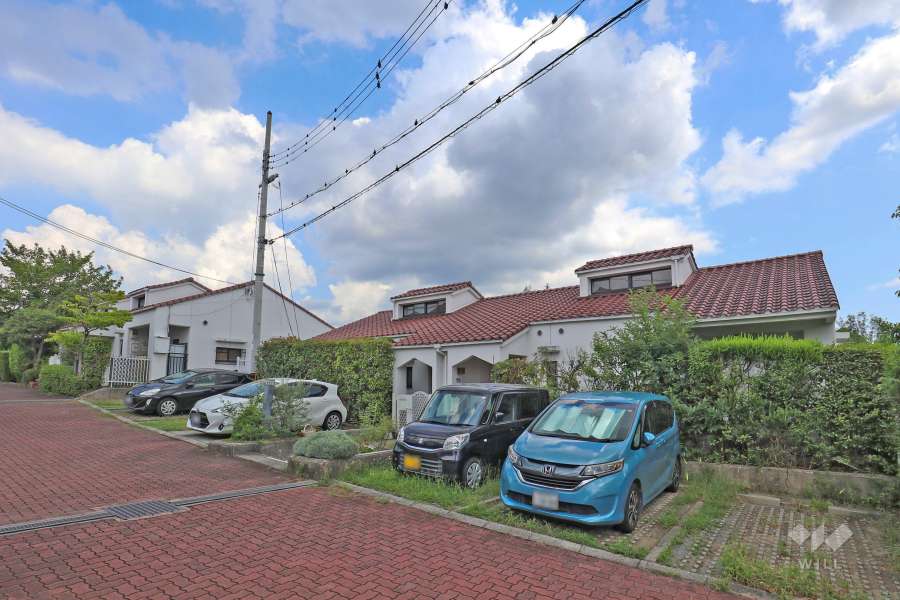 移瀬ガーデン弐番街の外観-（Ｅ-17、18棟東側から）