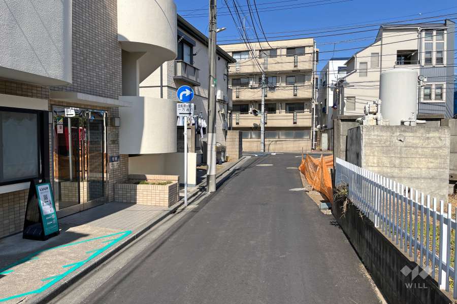 敷地東側の前面道路　