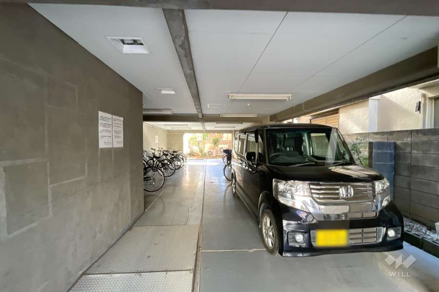 敷地内駐車場（屋内平面式）