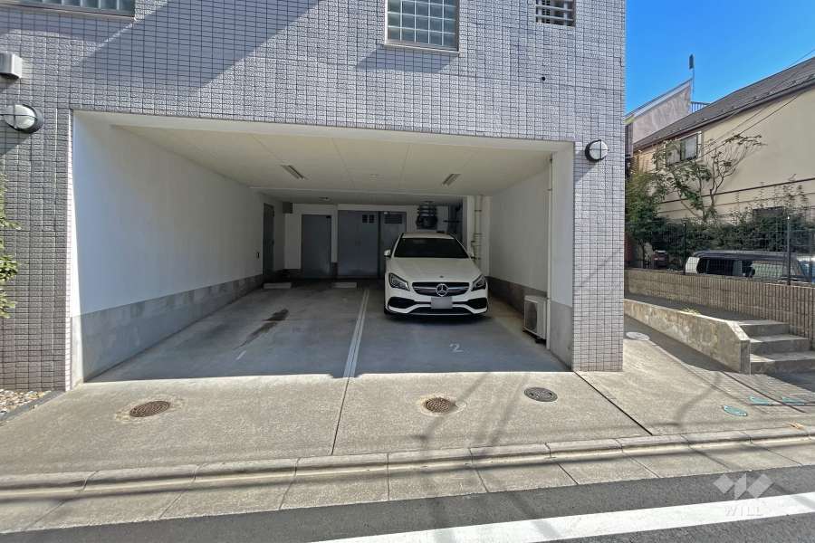 敷地内駐車場（屋外平面式）