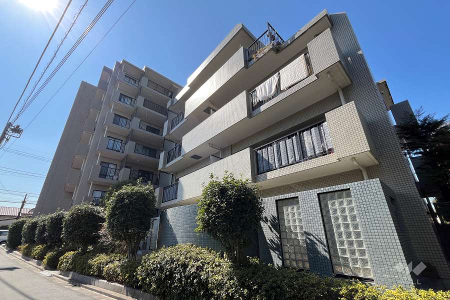 クレストコート杉並宮前の外観（北東側から）