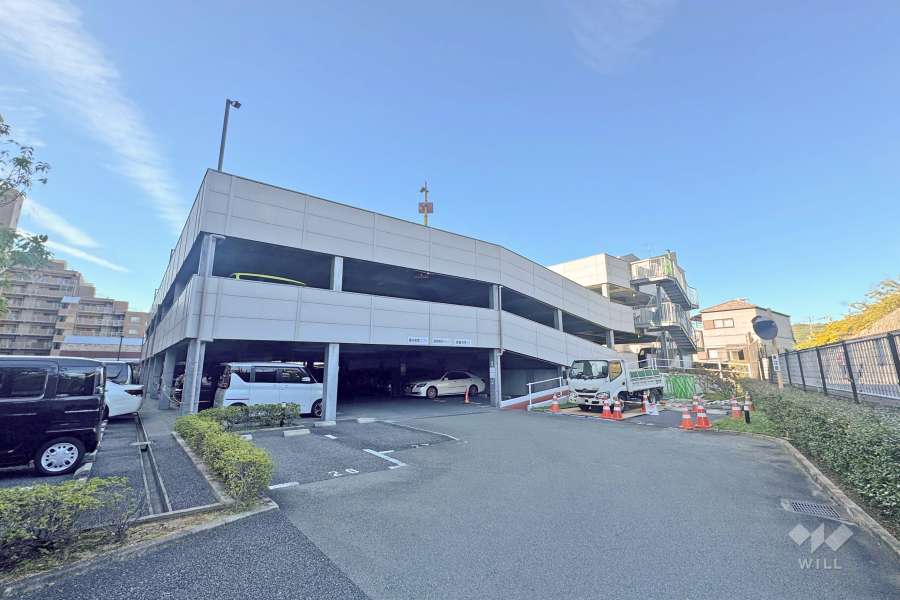 駐車場棟