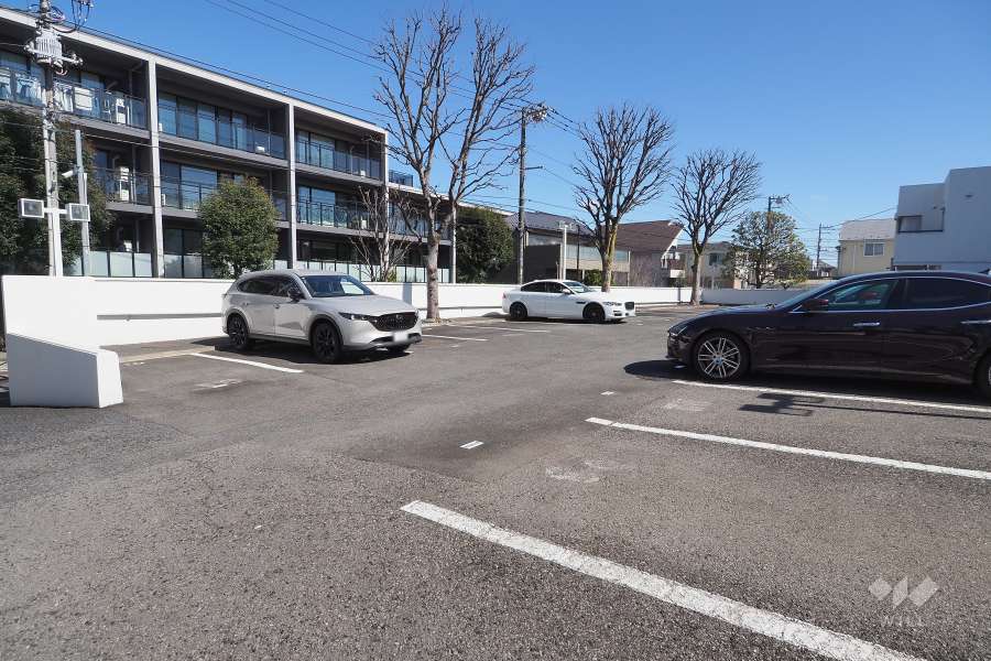 敷地内駐車場（屋外平面式）