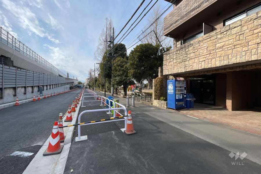 敷地南側の前面道路　