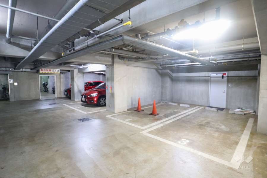敷地内駐車場（屋内平面式）