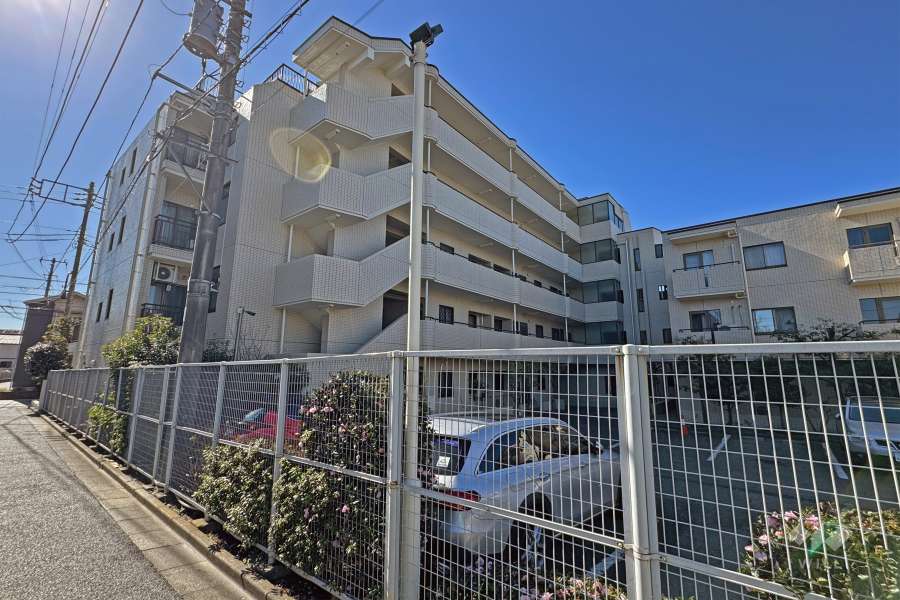 藤和杉並富士見ヶ丘ホームズの外観（北東側から）