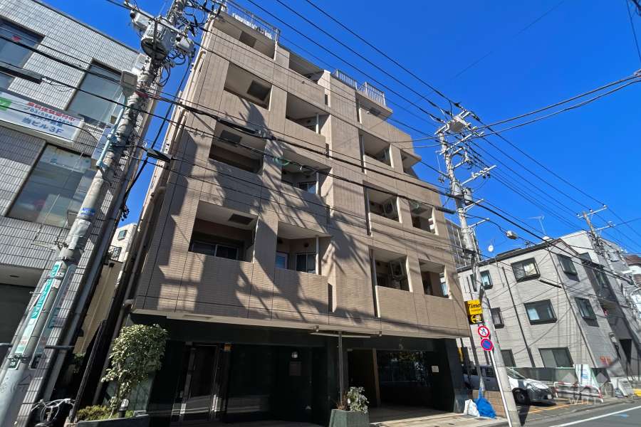 コンシェリア高井戸東の外観（南側から）