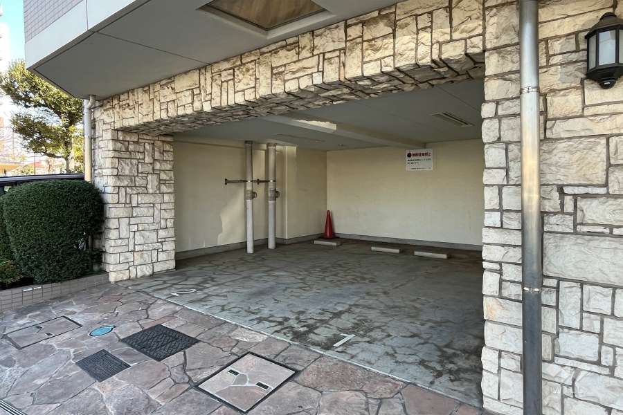 敷地内駐車場（屋内平面式）　