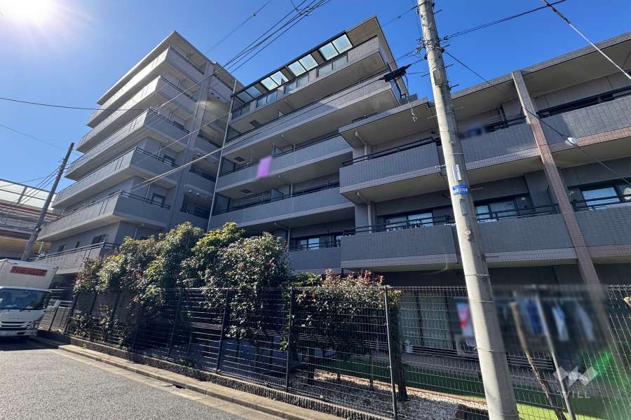 クレストフォルム高井戸南の外観（北東側から）.