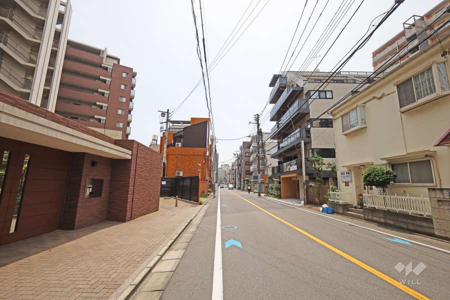 敷地北西側の前面道路　　