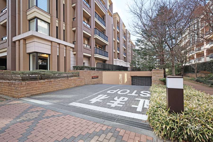 駐車場の出入口