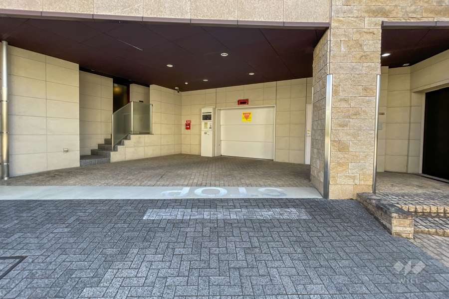敷地内駐車場（屋内機械式）