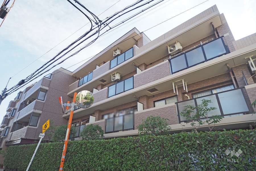 ライオンズマンション中野桃園の外観（北東側から）