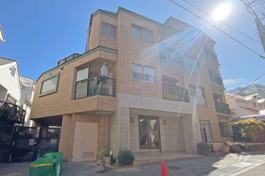 ジェイパーク東高円寺蚕糸の森公園の外観（北西側から）