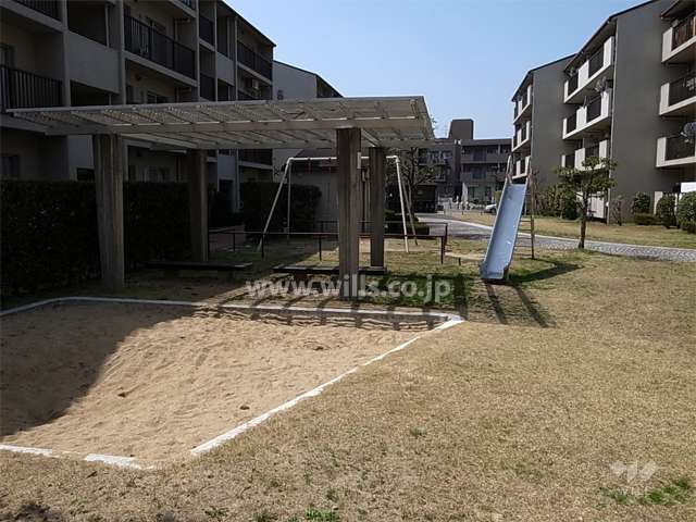 4号棟南側の公園