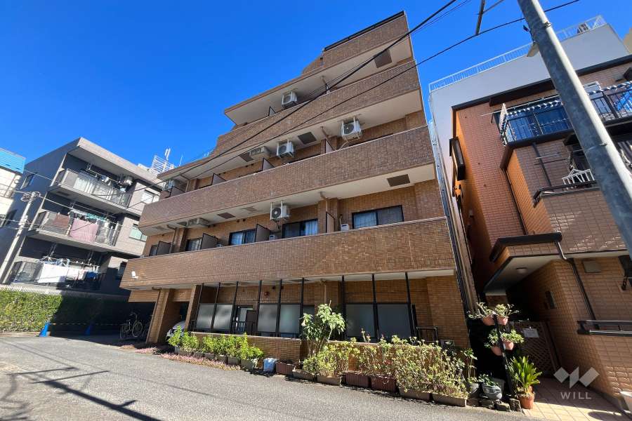 エクセリア高円寺の外観（南西側から）