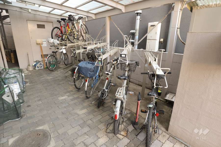 駐輪場（屋根付き）