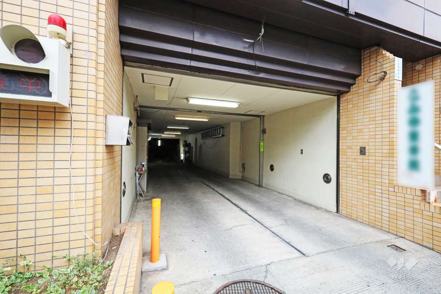 駐車場の出入口