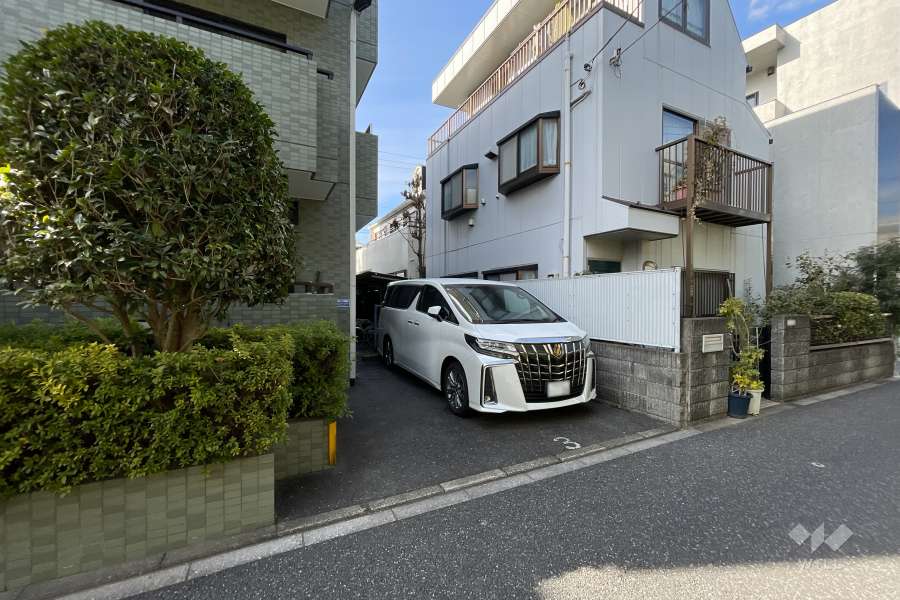 敷地内駐車場（屋外平面式）