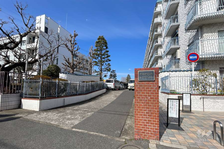 駐車場の出入り口　