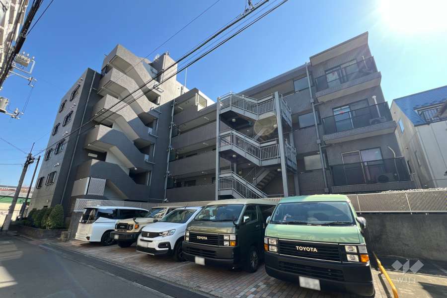 ステラレジデンス高円寺の外観（北西側から）