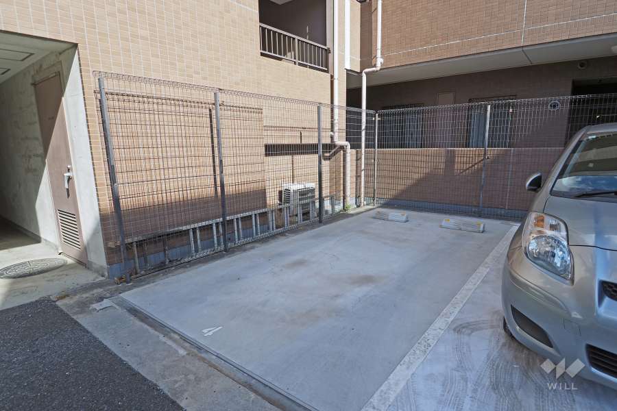 敷地内駐車場（屋外平面式）