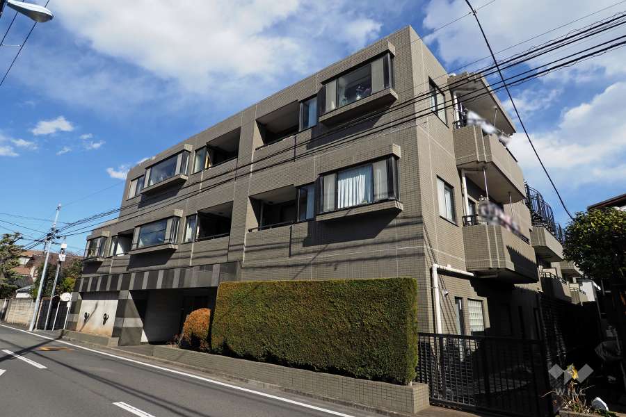 カルム荻窪ミューグランデの外観（南西側から）