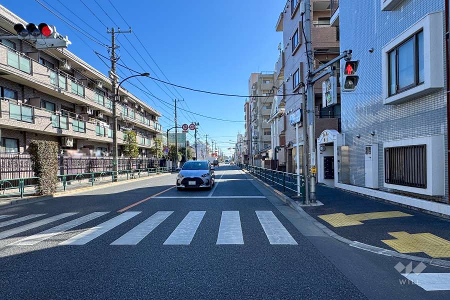 敷地北側の前面道路　