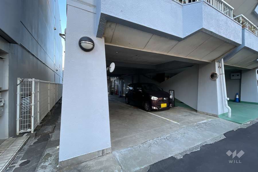 敷地内駐車場（屋内平面式）