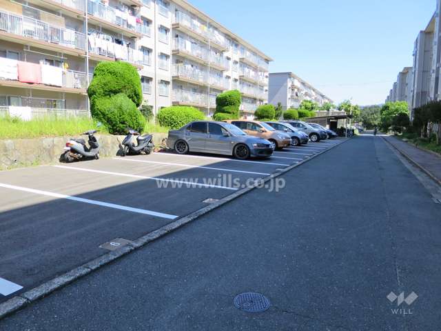 敷地内駐車場（屋外平面式）