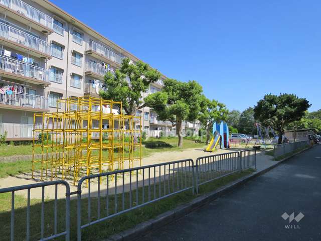 12号棟前にあるプレイロット