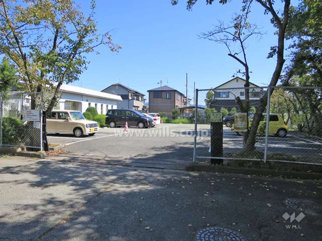 集会所の駐車場