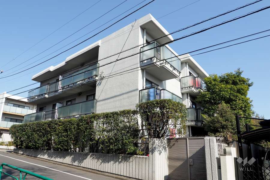 パークハイム上井草の外観（南西側から）