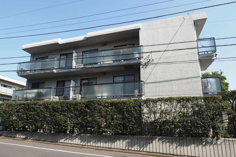 パークハイム上井草の外観（西側から）