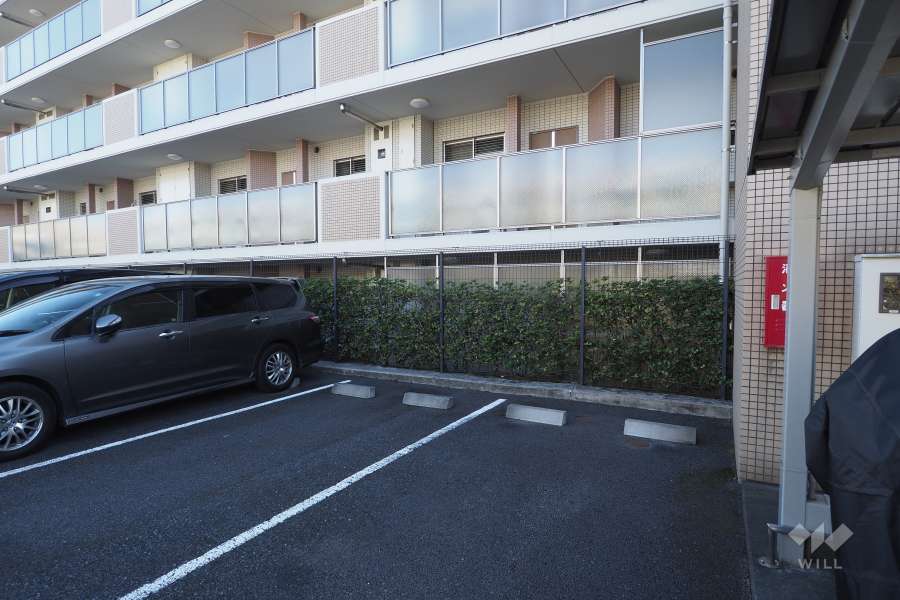 敷地内駐車場（屋外平面式）